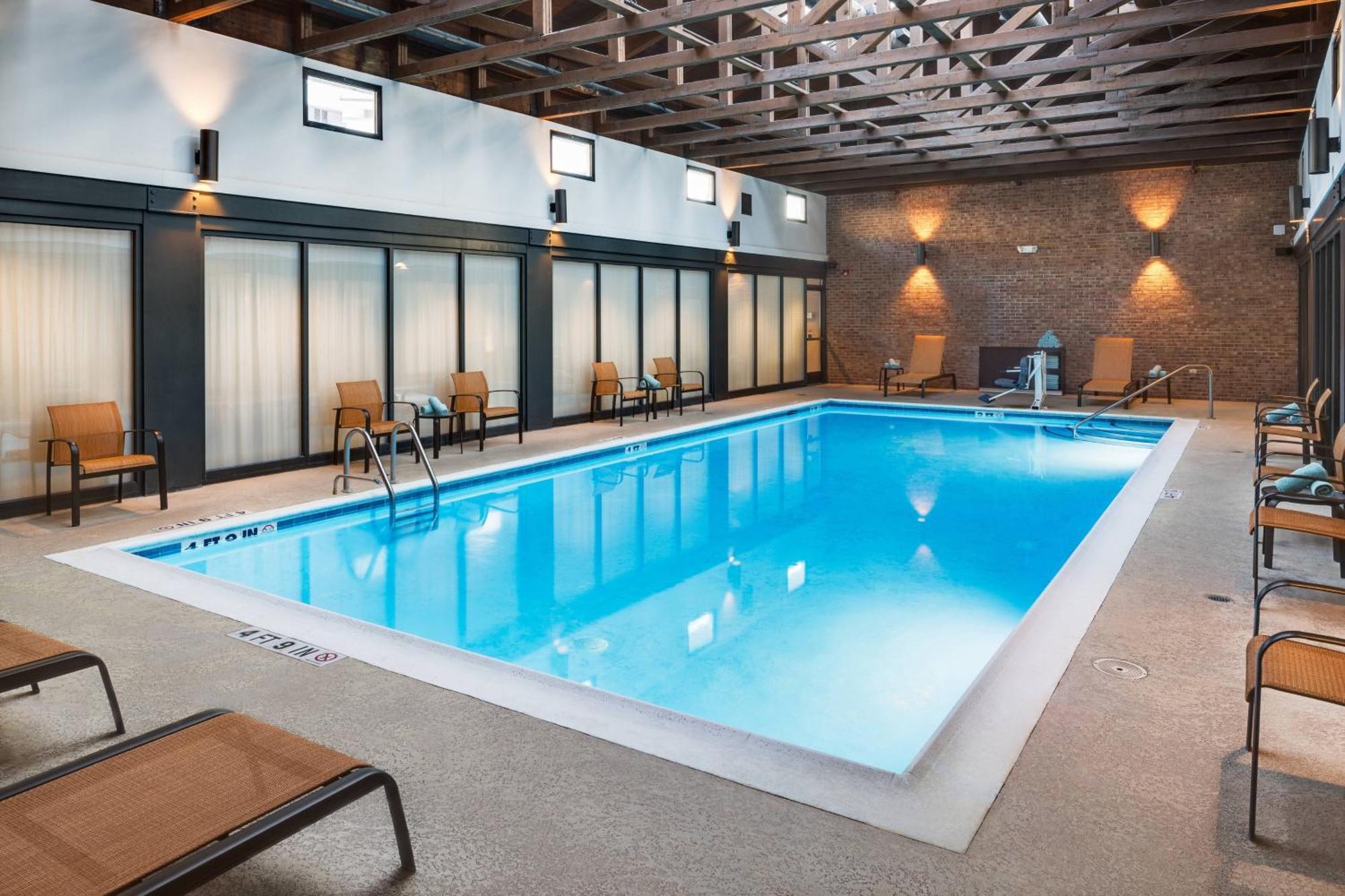 Hotel Courtyard Hartford Cromwell Extérieur photo